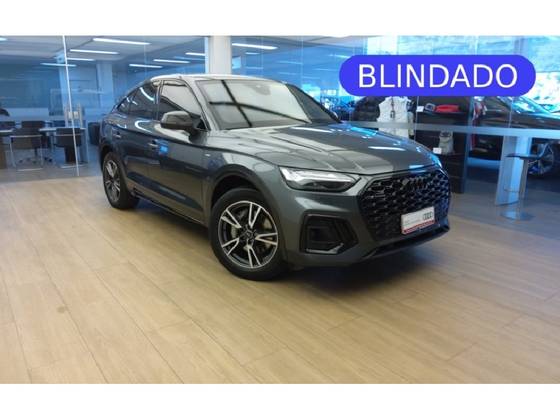 AUDI Q5 2.0 55 TFSIE PHEV PERFORMANCE BLACK QUATTRO S TRONIC AUDI Q5 2.0 55 TFSIE PHEV PERFORMANCE BLACK QUATTRO S TRONIC